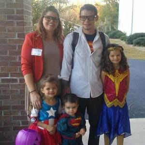 Meet your Posher, Caitlin